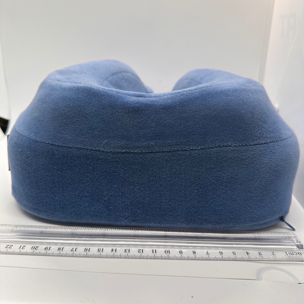 Cabeau‎ Evolution S3 Travel Pillow Neck Support Blue Comfortable Soft - Picture 8 of 11